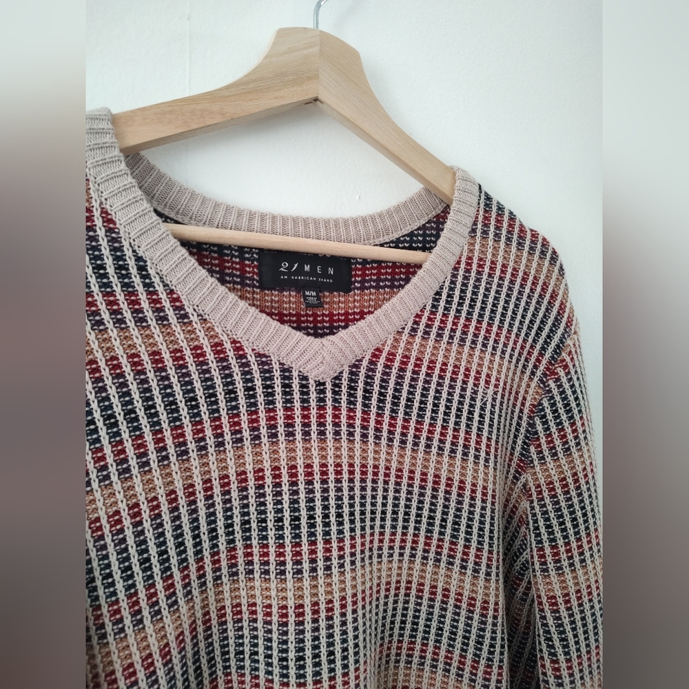 Multicolor V-Neck Sweater - Picture 3 of 11